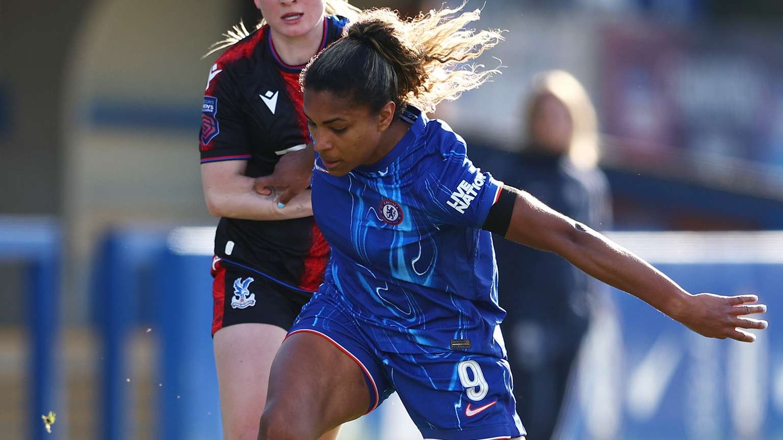 略使他们在 略使他们在